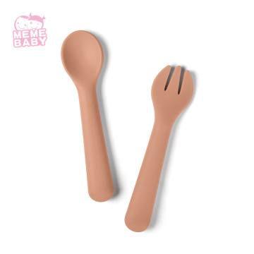 Großhandelspezifische BPA Free Nordic Silicon Baby Fork und Löffel Set Fütterungstraining für Kleinkind